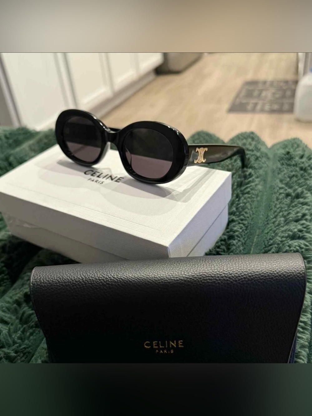 Celine CL40194U Triomphe Oval Sunglasses Black Frame Dark Grey Lens Women - Picture 3 of 16
